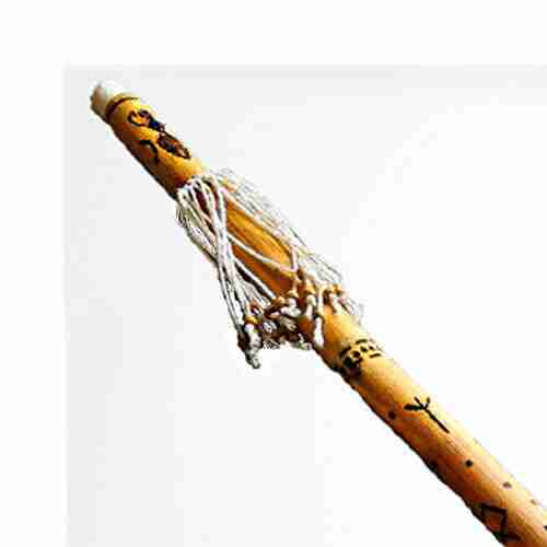 Bambusowy grzechotko-kij deszczowy Shaman, ręcznie wykonany z nordyckimi runami Lokiego